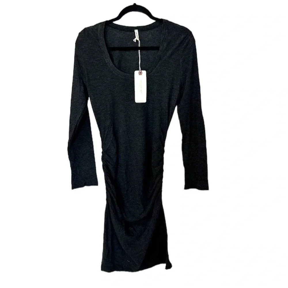 Lanston Women’s Gray Long Sleeve Scoop Neck Fitted Side Ruched Dress Size L NWT
